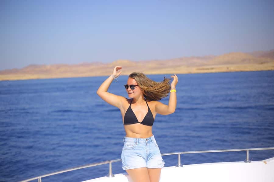 Sharm El Sheikh: Ras Mohamed Cruise with Snorkeling & Lunch - White Island in Real Life: Soft Sand, Shallow Water, Photo Time
