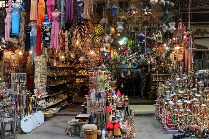 Shopping tour In Governmental Bazaars include guide's advisor - Bartering Tips That Keep You From Getting Played