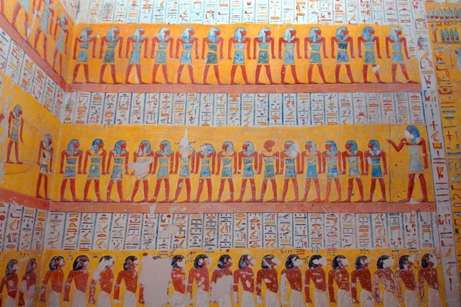 Shopping tour In Governmental Bazaars include guide's advisor - Stop Focus: Papyrus, the What and the How