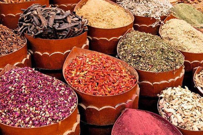 Shopping Trip By Private Car & Private Guide - hurghada - Natural Oils and Perfumes Shops: Smell, Test, Compare