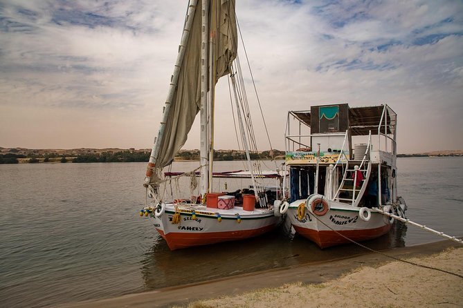 Short Felucca Trip On The Nile In Cairo - If it’s not quite what you pictured: felucca vs motorboat vs older boats
