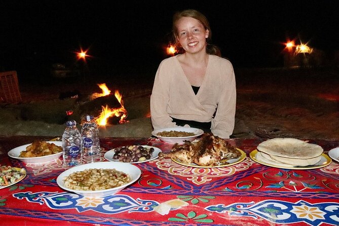 Siwa Sunset Desert Safari، Sand board activity & Optional Dinner - Sunset Tea, Fruits, and Snacks: The Calm Before the Camp Dinner