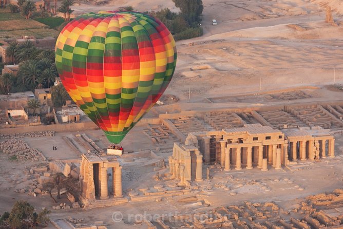 Sunrise Hot air balloon ride - From East Bank to West Bank: your dawn itinerary in plain English