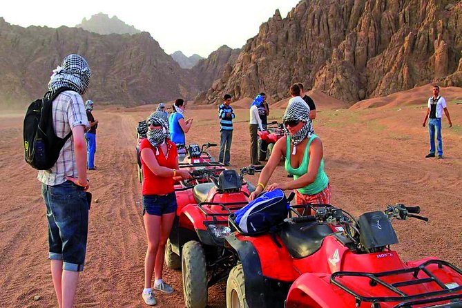 Sunset Desert Safari Trip by Quad Bike - Barbecue Dinner, Egyptian Show, and Stargazing