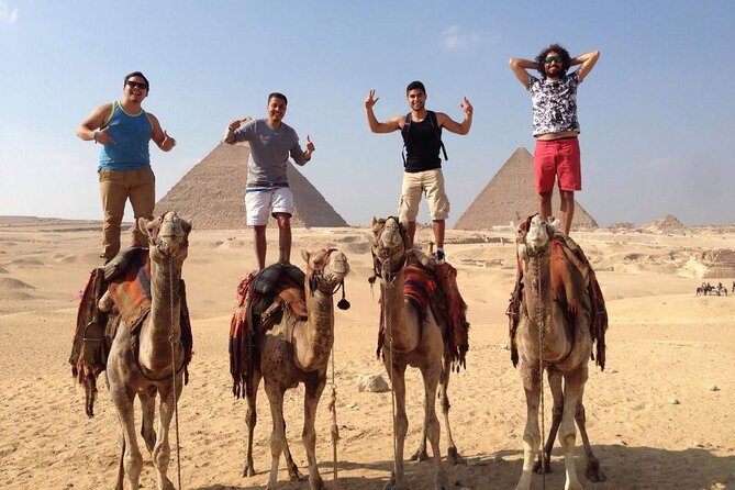 Taxi from the airport to The pyramids of Giza - On the plateau: what the included tour actually means