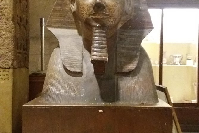 The Old Egyptian Museum in Cairo ( At Tahrir Square ) . - Transport in A/C: underrated comfort for Cairo days