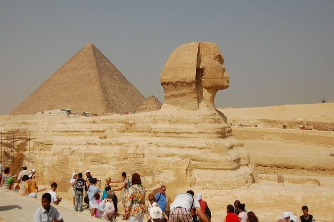Top Half Day Tour To Giza Pyramids And Sphinx - Khafre’s pyramid complex: the temples and the walkway idea