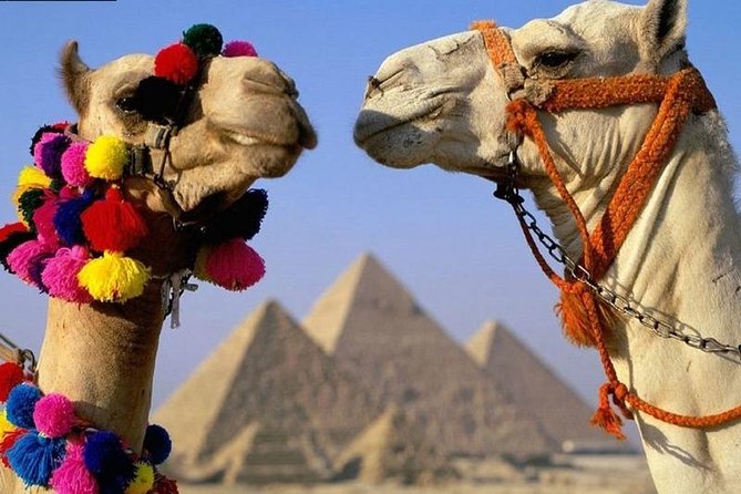 Tour to Pyramids, Sakkara & Dahshur - The Great Sphinx and the Valley Temple: why these two belong together