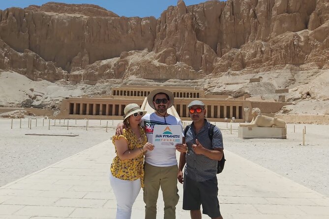Tour to The East &West Bank of the Nile Visiting Luxor-Karnak-Hatshepsut Temples - Hotel pickup and a private vehicle: the day stays under control