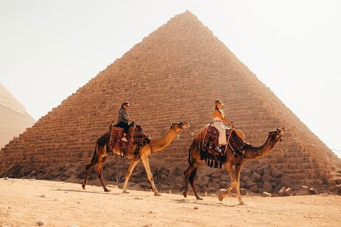 Tour to the Giza Pyramids,Sphinx,Egyptian Museum , Khan elKhalili - Lunch overlooking the pyramids: eat well, don’t overthink it