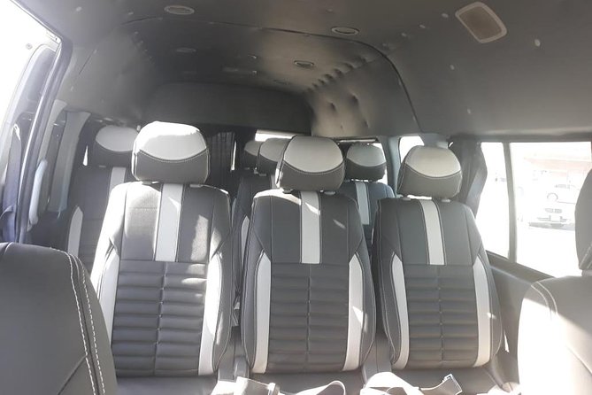 Transfer by Minivan from Hurghada Airport to all hotels in Hurghada or back - Minivan Comfort and Luggage Space for Groups Up to Seven