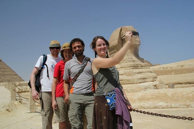 Unbeatable tour (Giza Pyramids,Sphinx,Sakkara,Memphis) - Great Sphinx and Valley Temple: the “wow” landing point