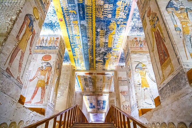 Valley of Kings, Queens, Temples of Hatchepsut, Habu, and Mooore - Valley of the Kings: 63 tombs and the King Tut effect