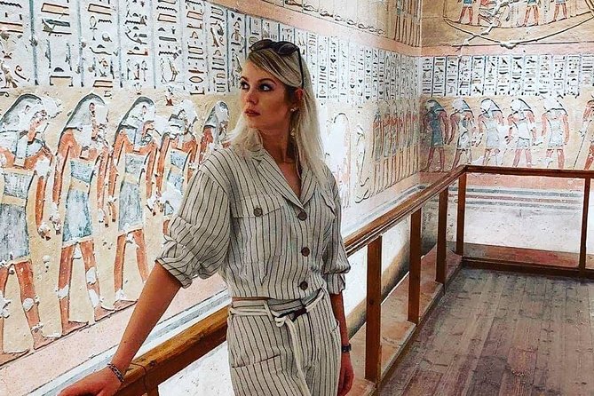 Valley of the Kings, Queens Valley and Hatsheput Temple Private Tour in Luxor - Deir el Bahari and Hatshepsut: seeing architecture as a power move
