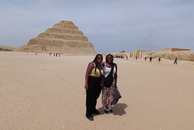 VIP Giza pyramids,Sphinx,Lunch,Camel Ride & inside 3rd pyramid - Khafre Pyramid and the Valley Temple/Causeway Look