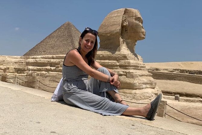VIP Private Day Tour Giza Pyramids, Memphis and Sakkara Pyramids - Sphinx Timing: A 20-Minute Stop With Big Payoff