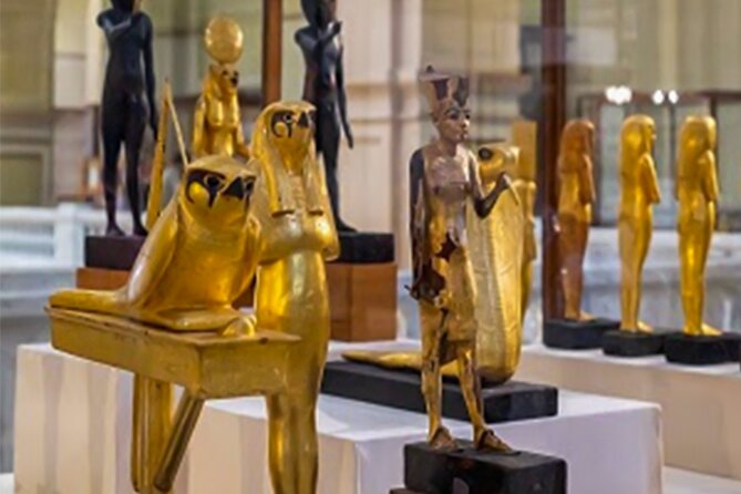VIP Pyramids tour, Camel Ride, Museum, and Khan +local meal - Giza in 4 hours: Cheops to the valley temple with an Egyptologist