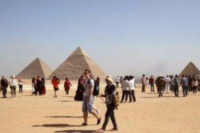 Vip Top Private Tour to Giza Pyramids and Sphinx with camel ride - How to get the best photos without turning it into a photo marathon