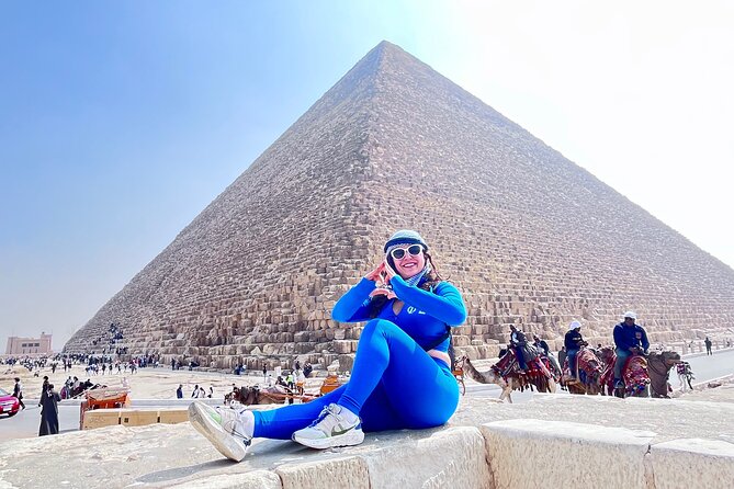 Vip Tour Giza pyramids, sphinx with Camel Ride and Vip lunch - Door-to-Door Pickup in Cairo and Giza