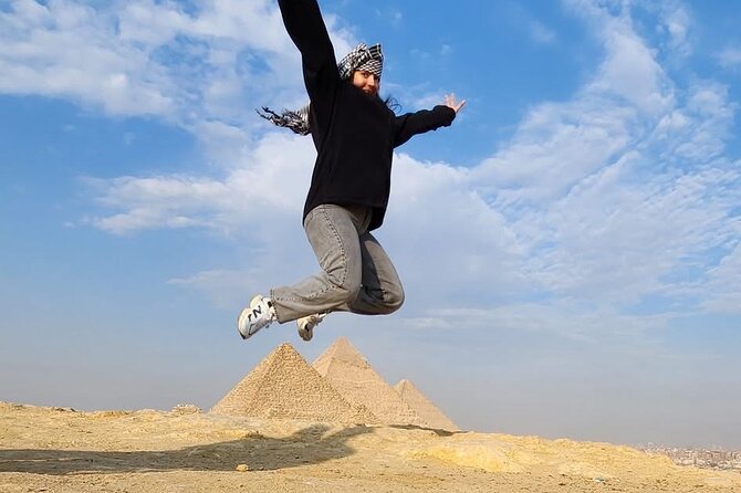 VIP tour of Giza plateau - The Sphinx moment and the camel ride: classic photos, better angles