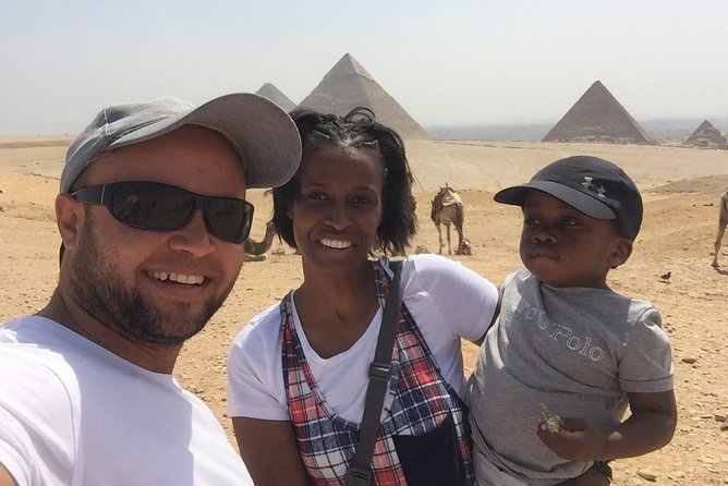 VIP tour to Giza pyramids, Sphinx, Camel ride, lunch, GEM museum - Pyramids of Giza + Khufu, Khafre, Menkaure: what your guide should help you notice
