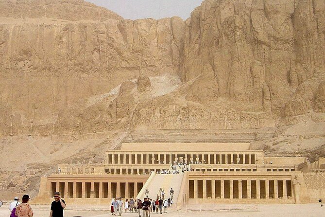 Visit The valley of the kings,Hatschpsut Temple &colossi of Memnon - Price and value: is $65 a good deal here?