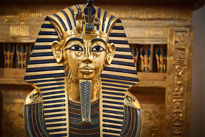 Viva Egypt: Pyramids & Museum Full-Day Tour from Hurghada - Guide power: what Yousef/Youssef brings to the day