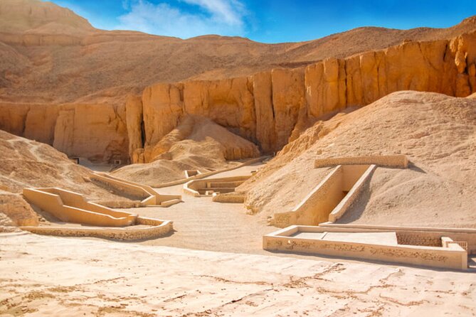 West Bank 2 - Valley of the Queens: inside four tombs of royal wives