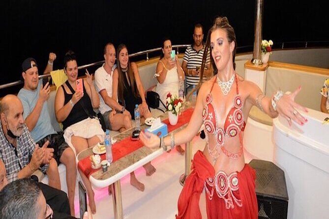 Yacht Cruise with Dinner & Oriental Show - On-board party: DJ, live band, belly dancing, and slow dances